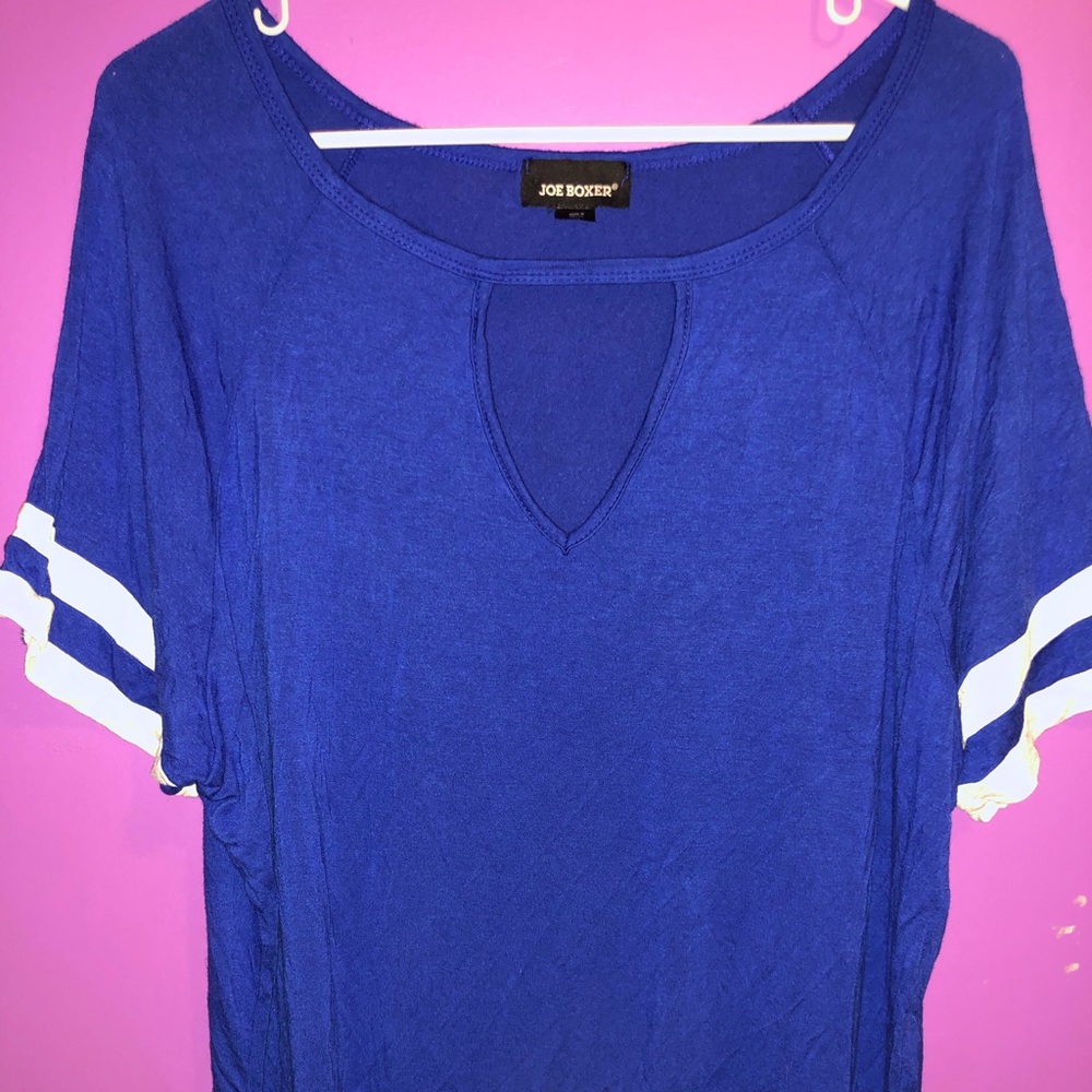 2X BLUE TEE